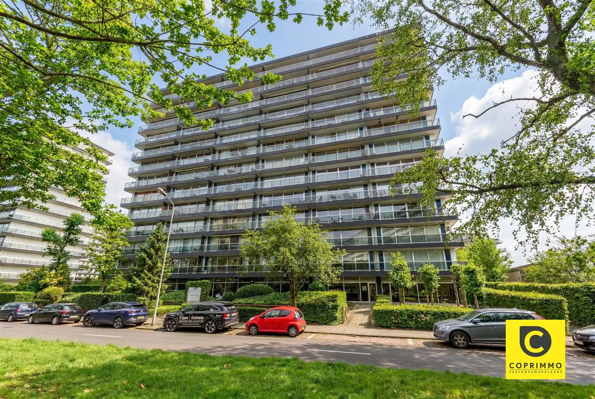 Handelsruimte op centrale locatie foto 11