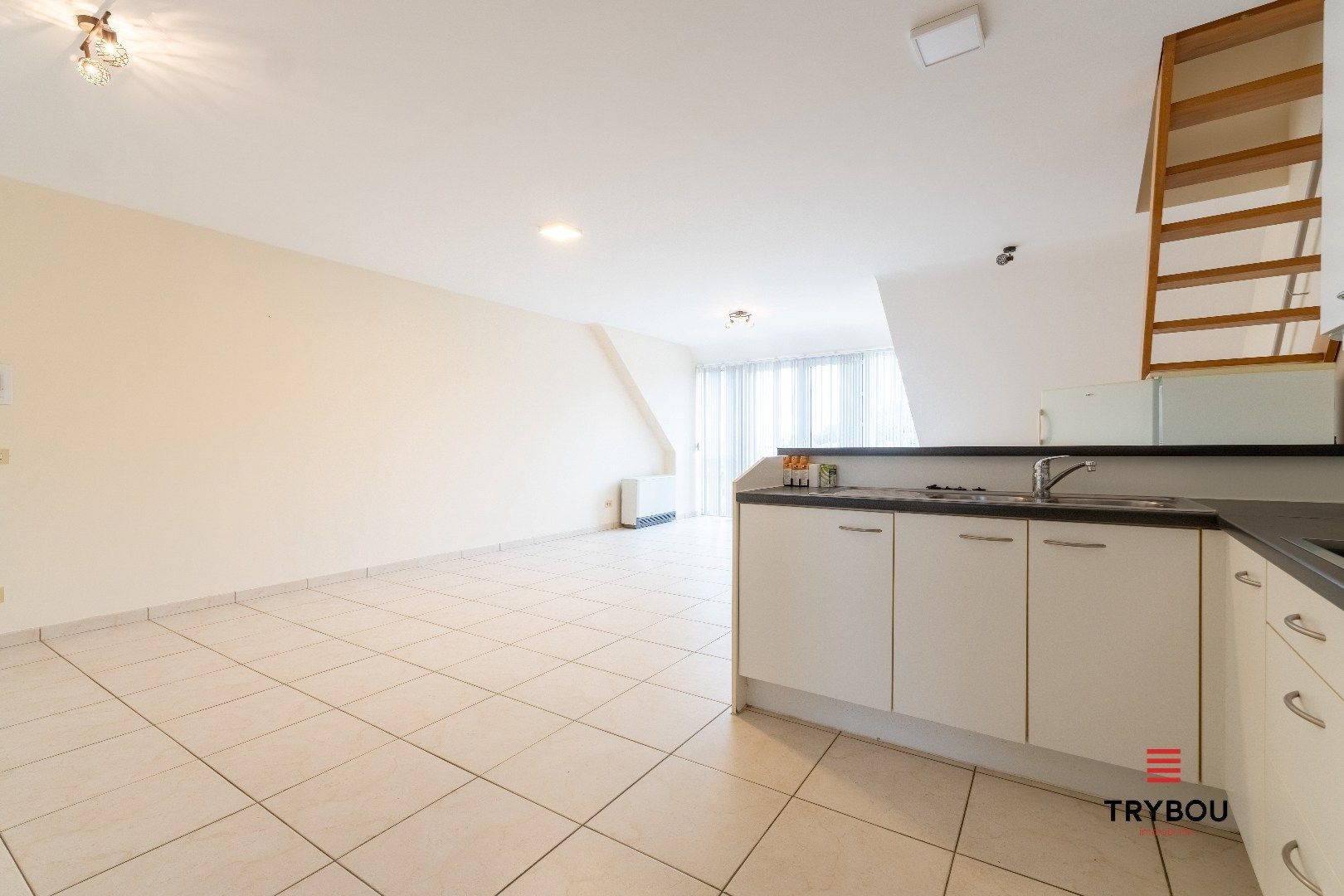 Duplex-appartement met 2 slaapkamers op de Markt van Houthulst  foto 6