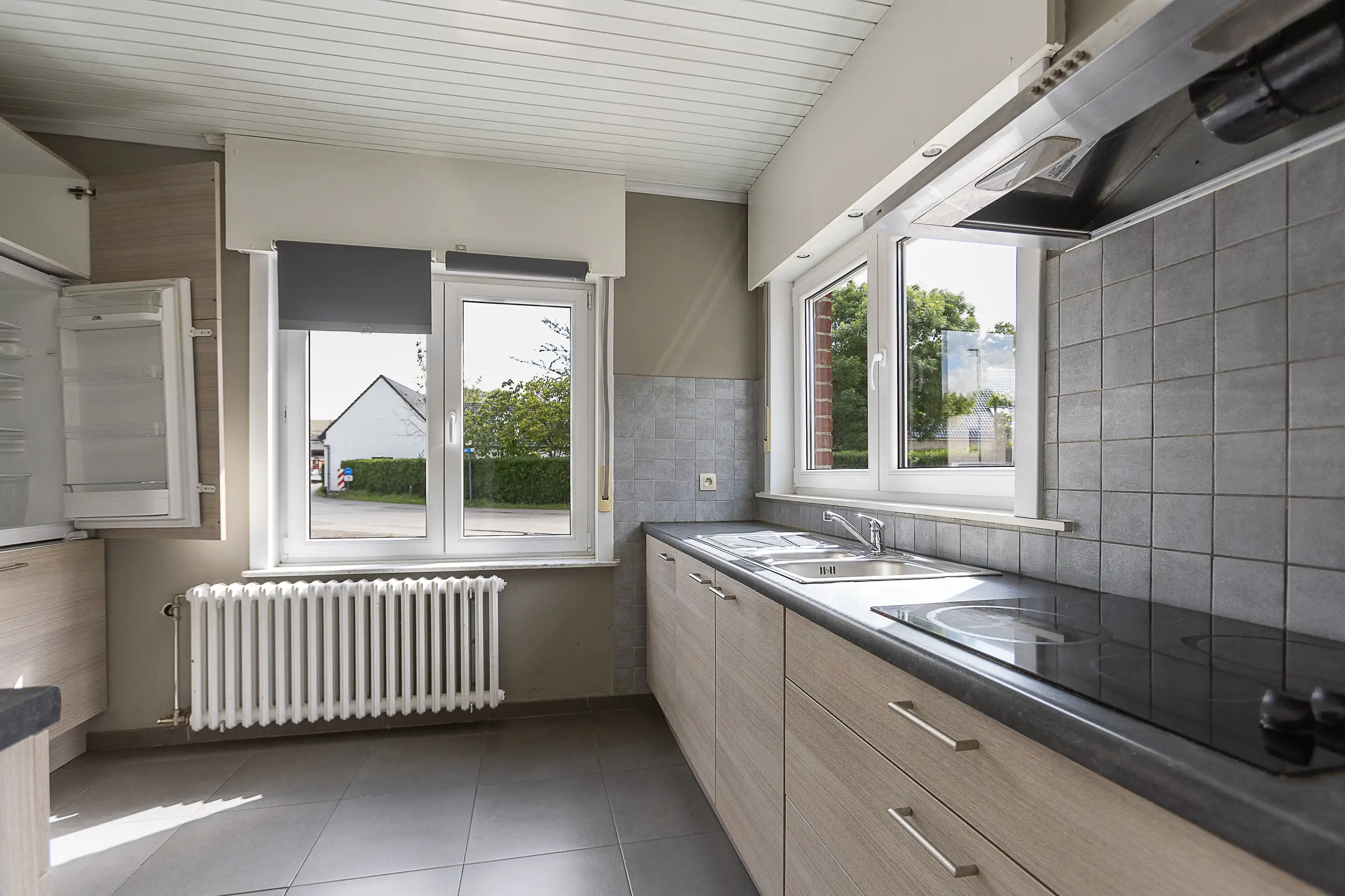 Charmant en verrassend ruim huis te koop in Aalter foto 4