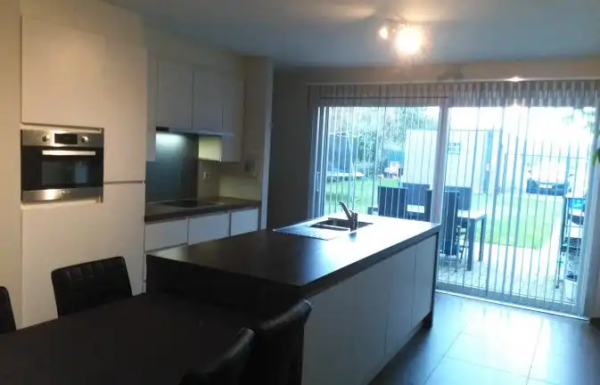 Moderne gezinswoning met 3 slaapkamers te Bilzen foto 2