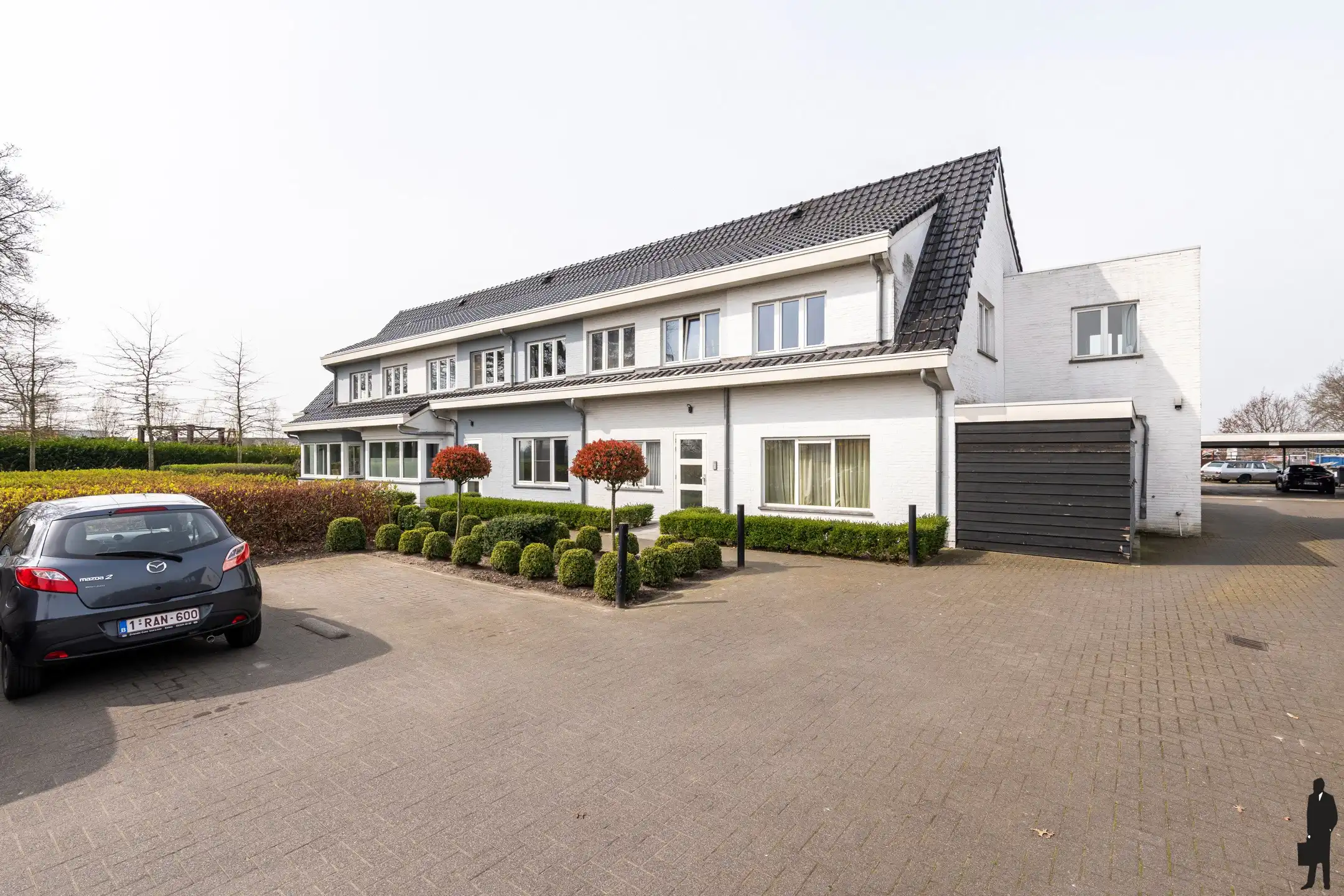 Instapklaar 2-slaapkamer appartement foto {{pictureIndex}}