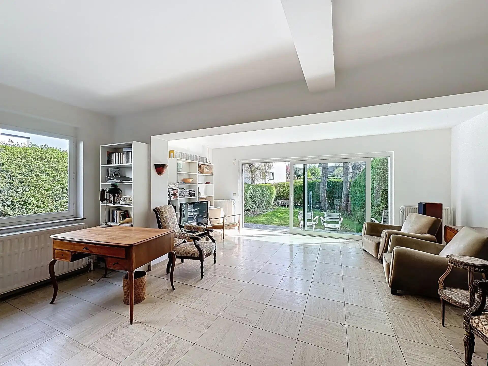 Aangename gezinswoning in rustige omgeving, nabij Tram 39 foto 3