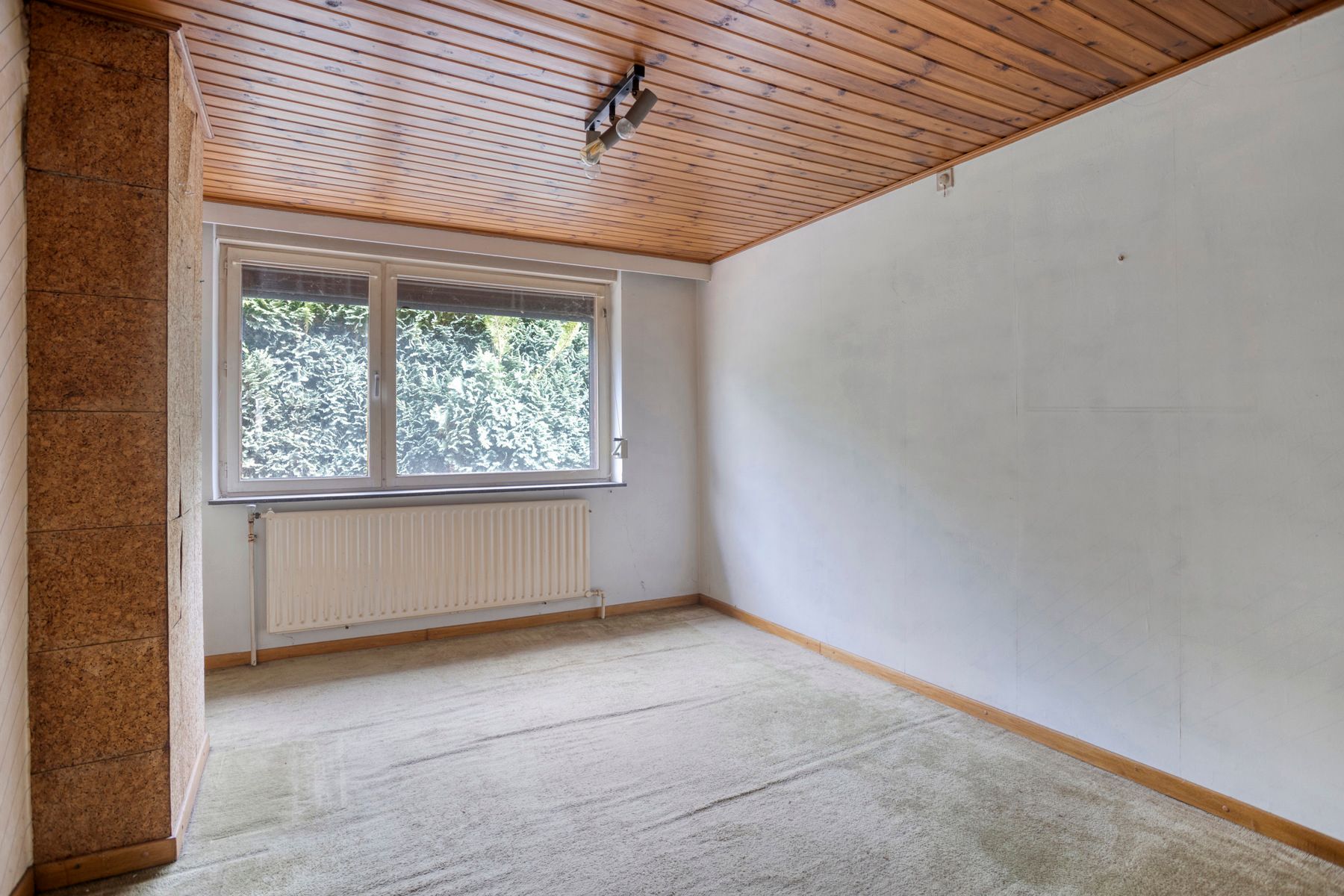 Te renoveren woning met 3 slaapkamers en tuin. foto 20