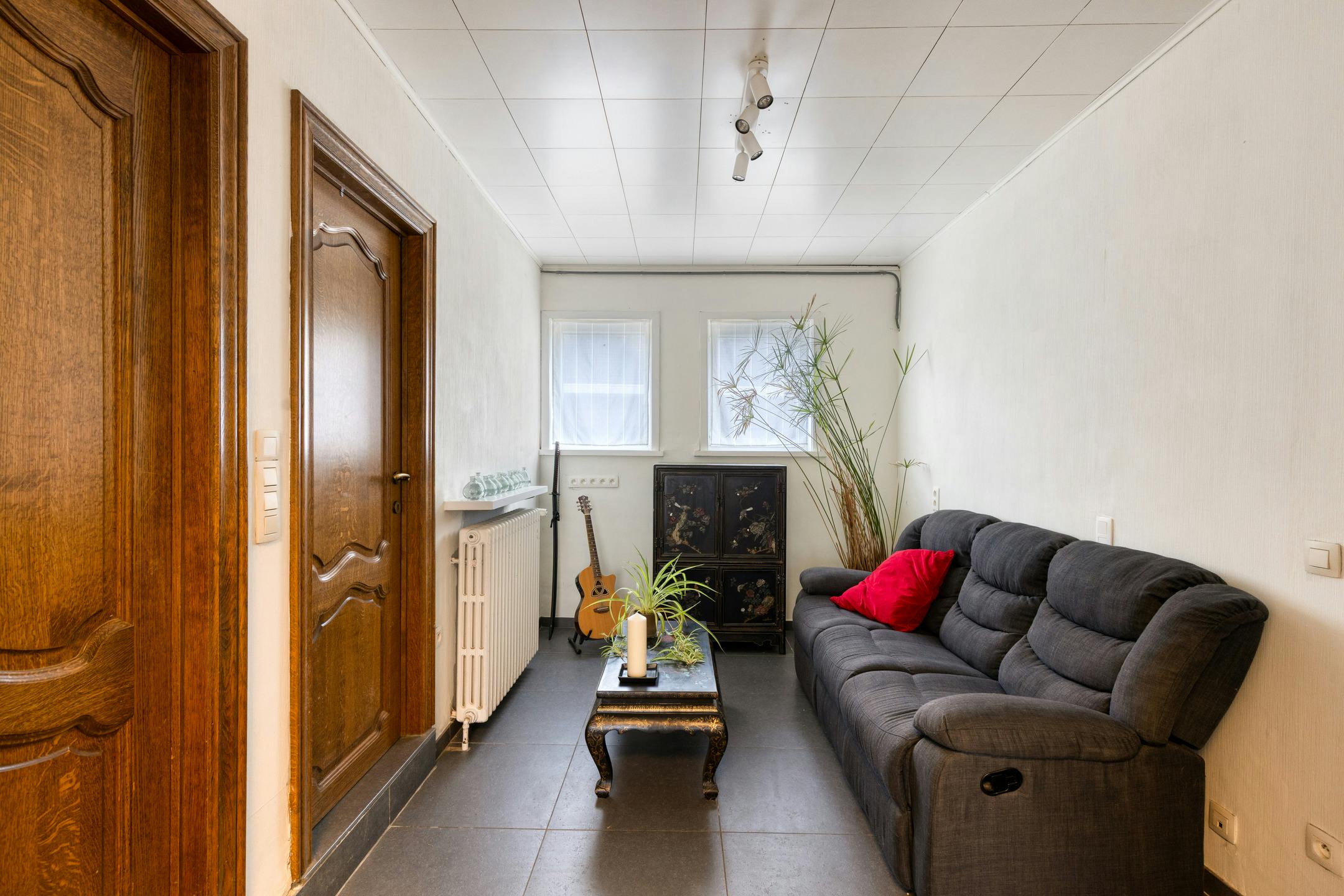Ruime gezinswoning met tal van opties in Oostwinkel foto 13