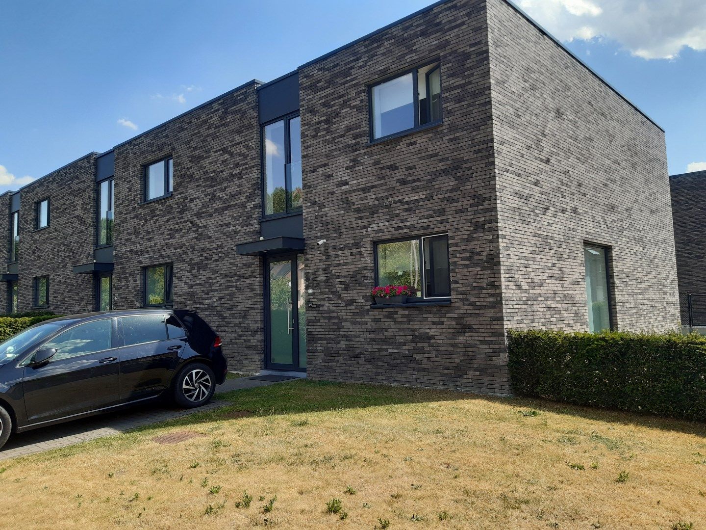 Half open (160 m²) met zonnepanelen ! foto 2