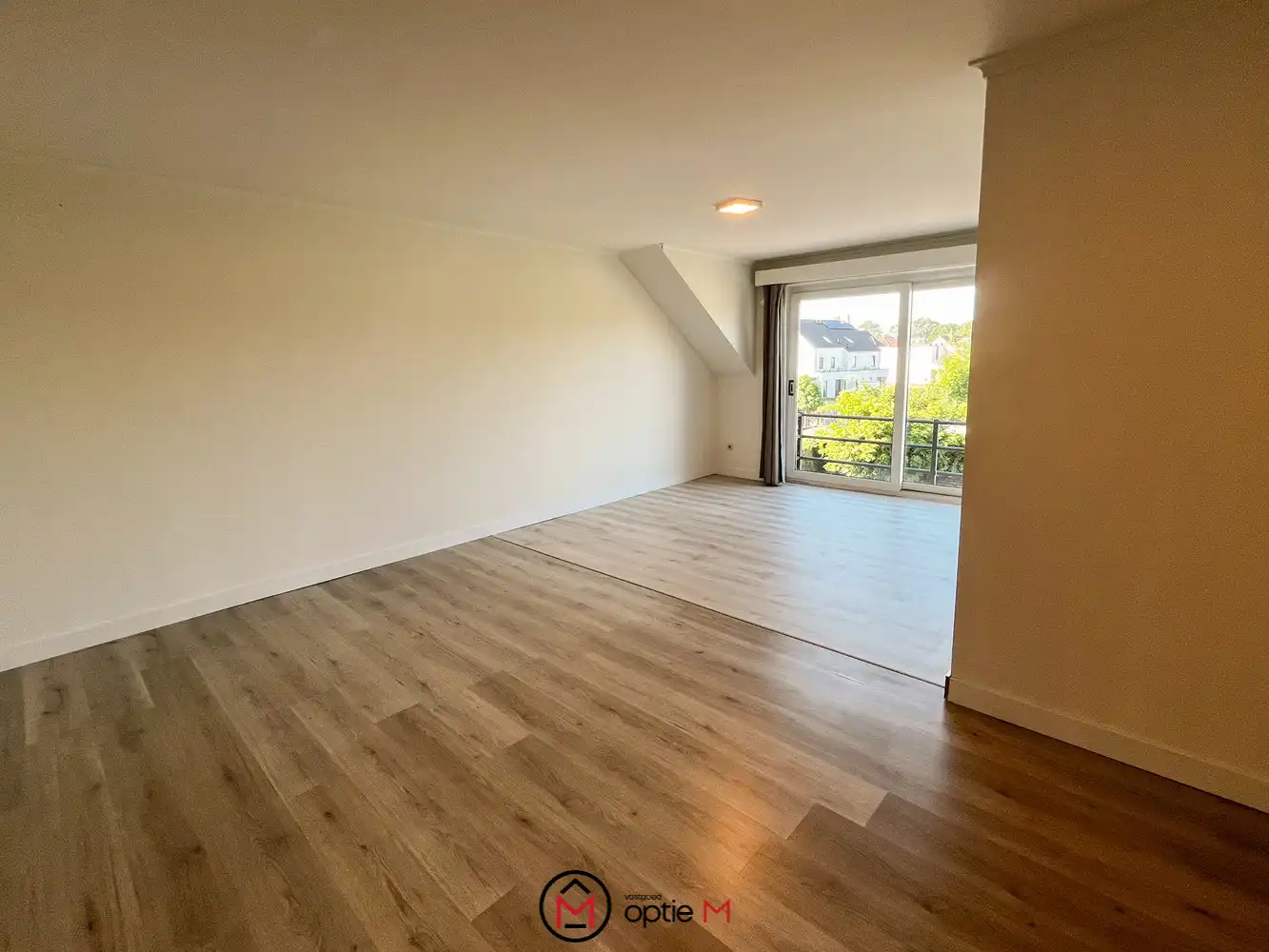 Appartement te huur in Bilzen-Hoeselt– met parkeerplaats en zonnig terras foto 4