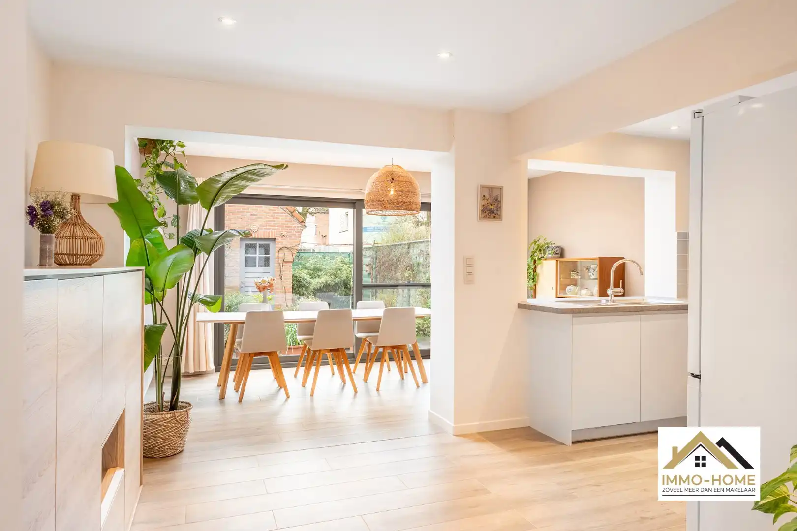 Instapklare charmante woning op toplocatie foto {{pictureIndex}}