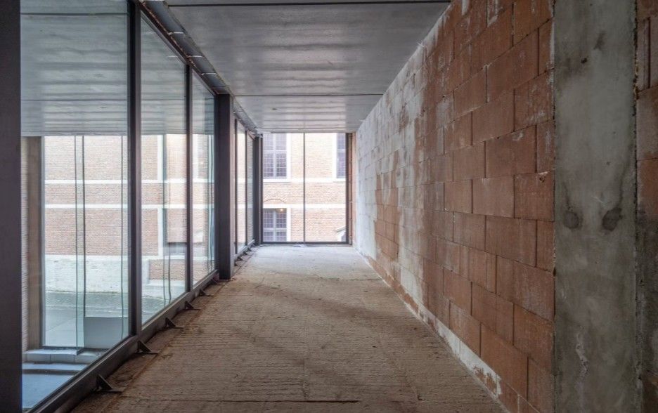Handels-/kantoorruimte op een unieke locatie in hartje Kortrijk foto 7