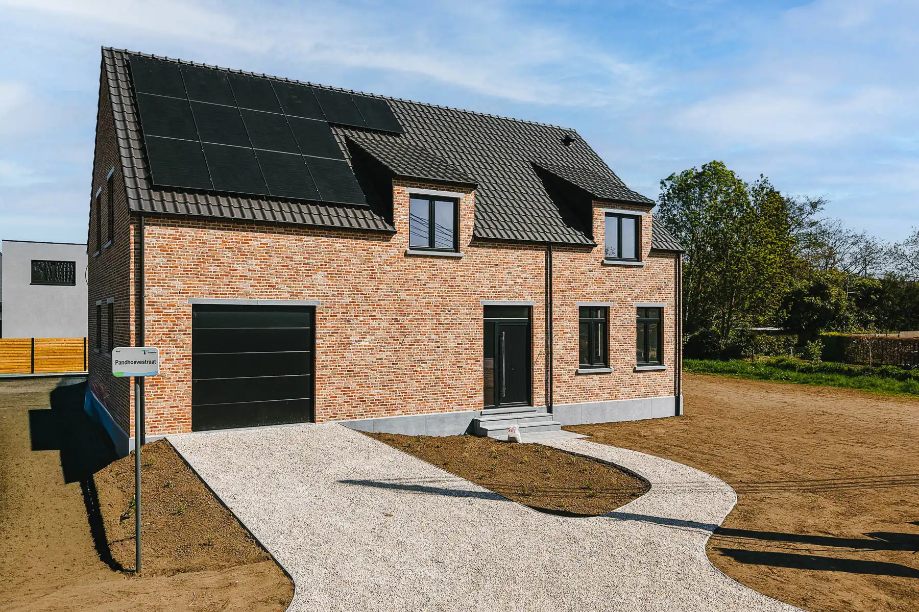 Stijlvolle landelijke BEN-nieuwbouwwoning foto {{pictureIndex}}