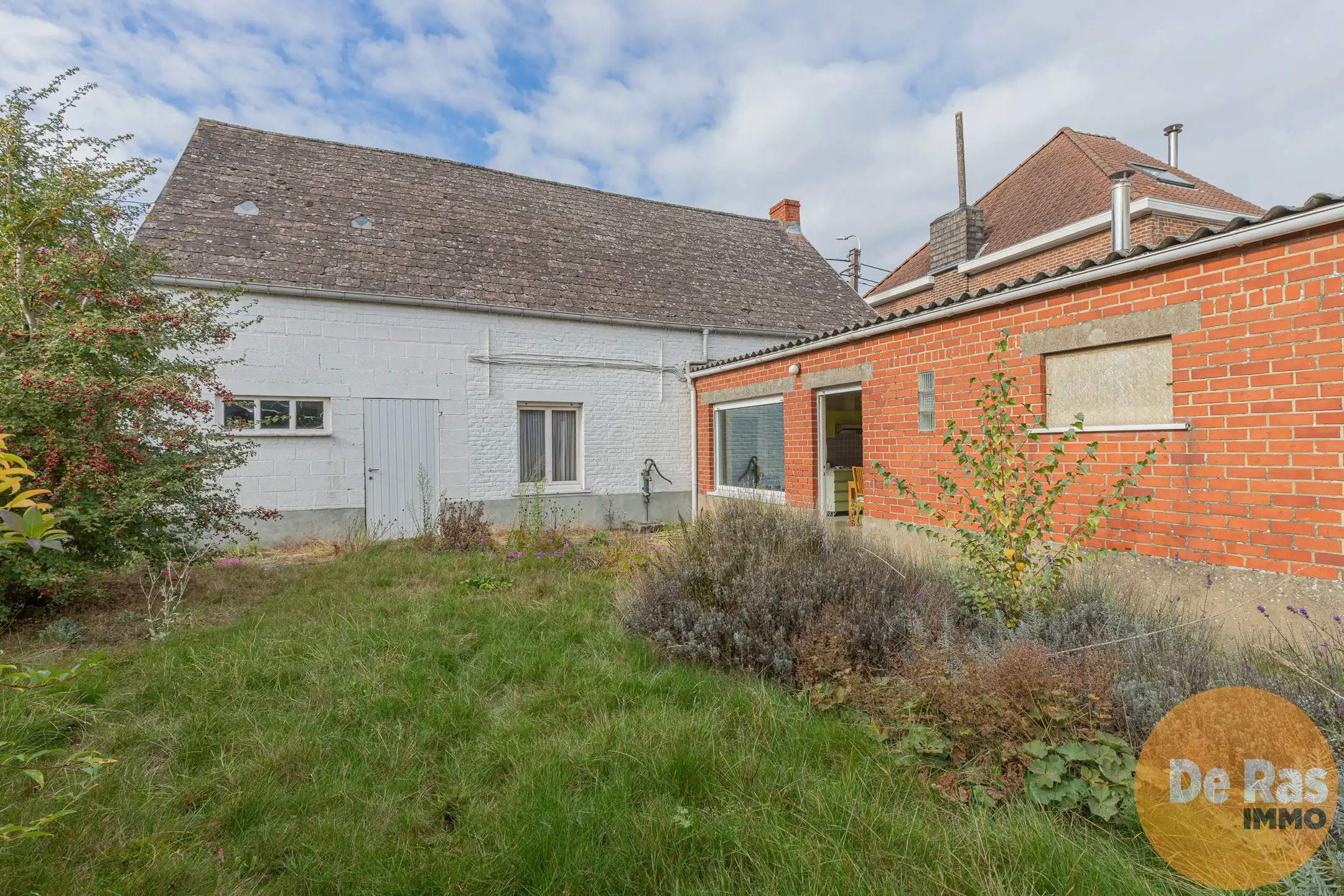 SINT-LIEVENS-HOUTEM – Vrijstaande woning met potentieel foto 2