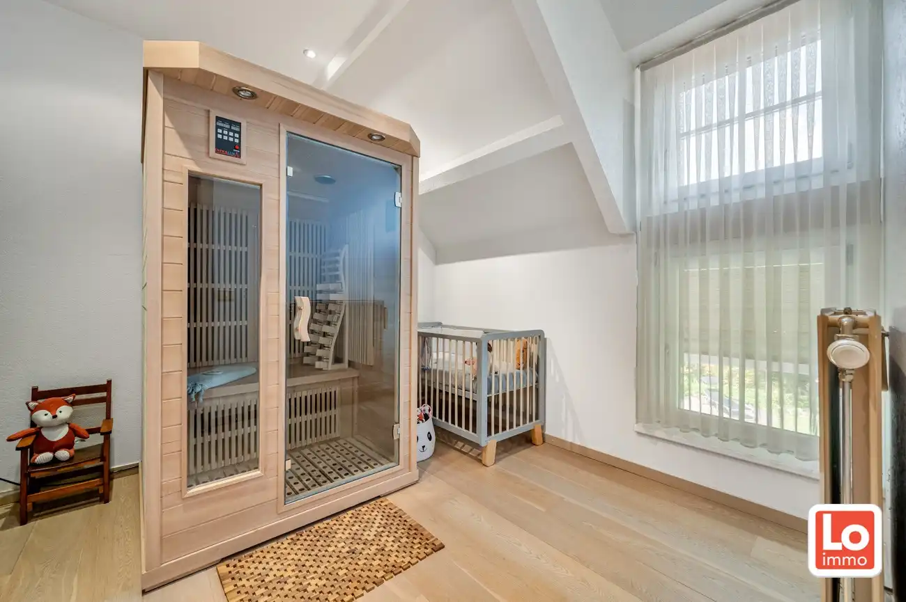 VERKOCHT! Charmante alleenstaande woning met inpandige garage op een zeer goede locatie in Oostakker. foto 24