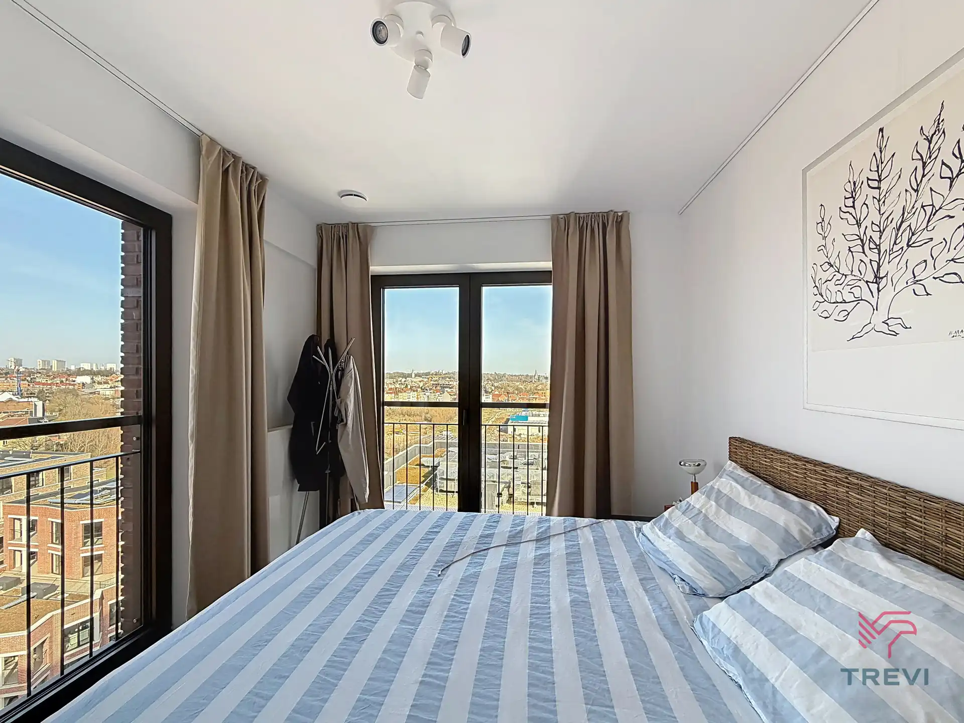 Prachtig appartement met 2 slpks, terras en topuitzicht foto 6