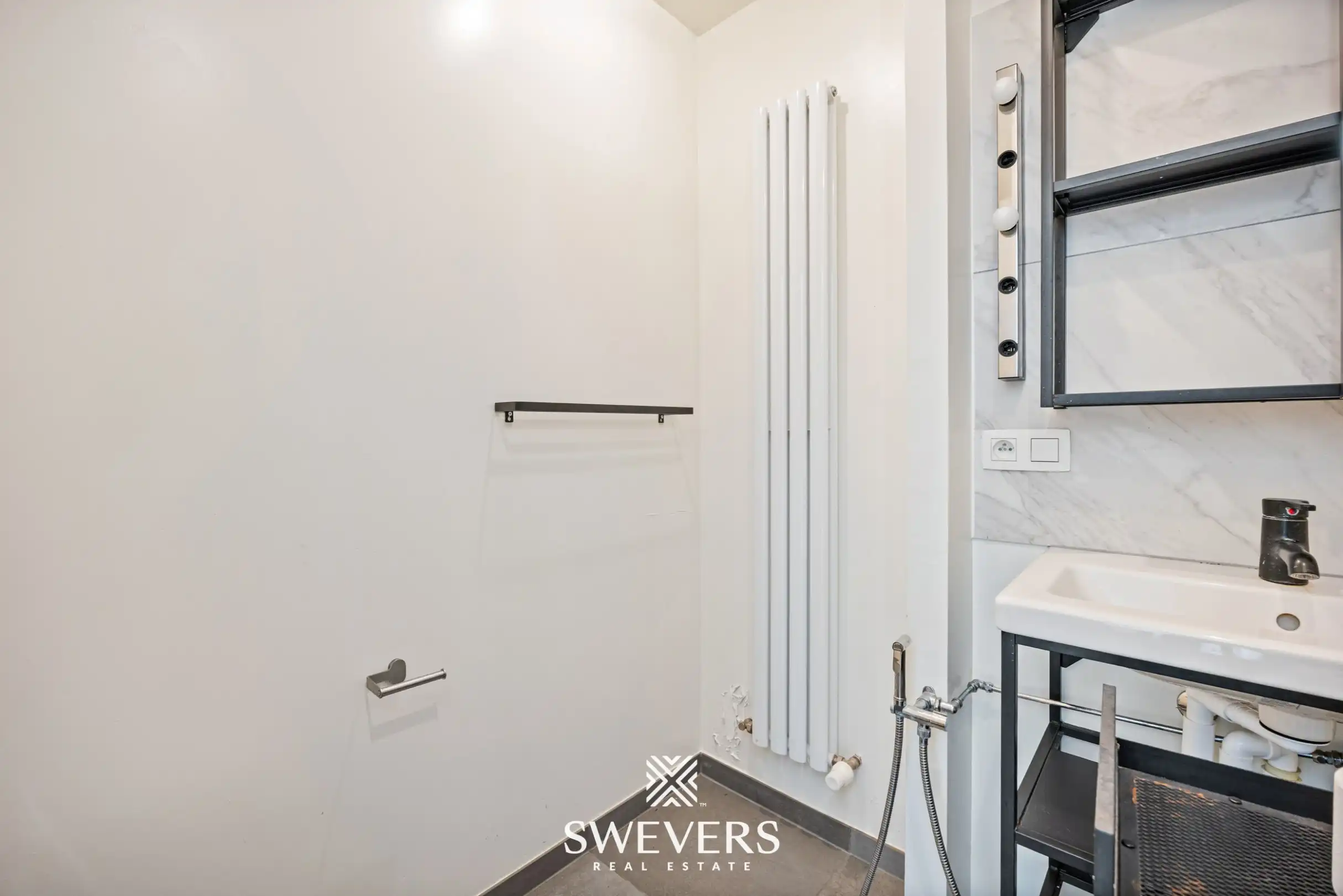 Instapklaar duplexappartement in hartje Hasselt – ideaal als investering of eigen bewoning foto 7