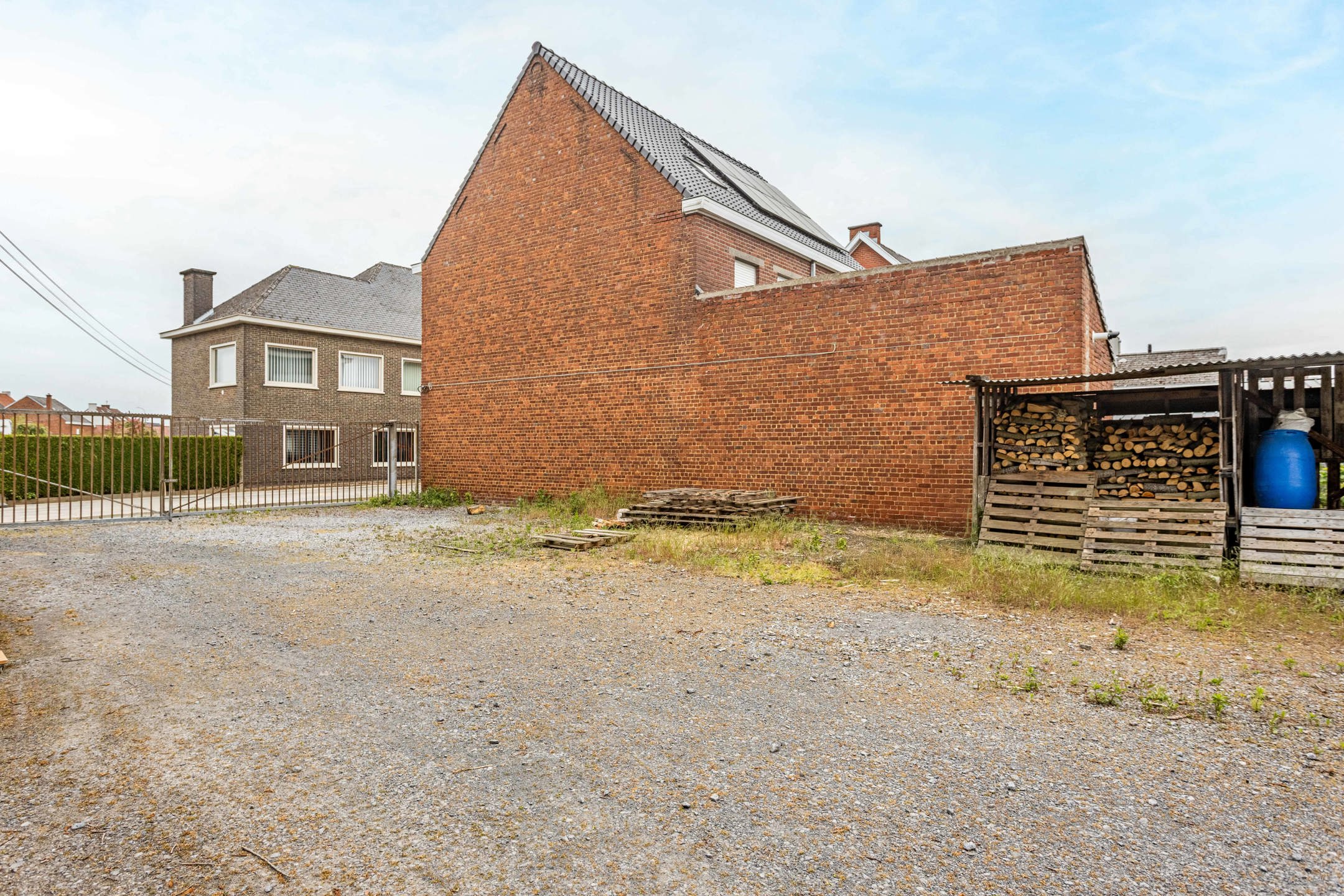 Atelier/loods met bouwgrond en parking in Nederename foto 13