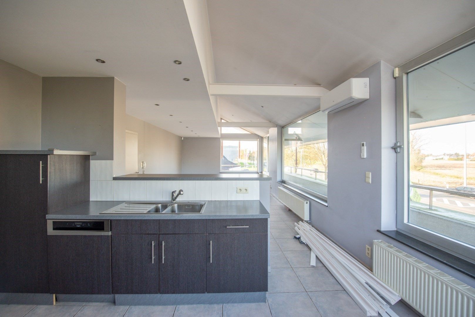  Twee slaapkamer appartement met 100m2 terras  foto 5