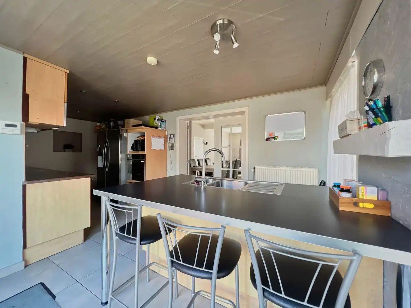 Instapklare gezinswoning (4 slpks) +zonnige tuin 777m²! foto 8