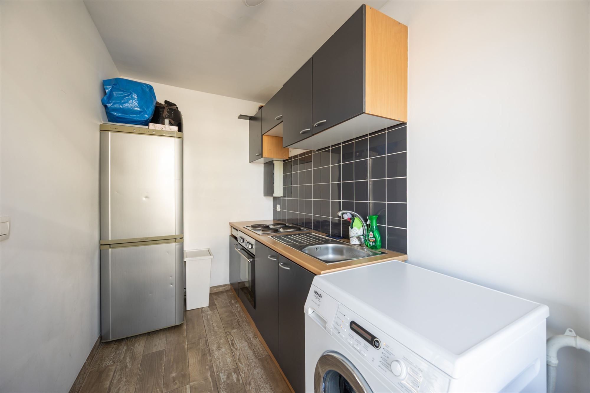 Lichtrijk hoekappartement met 1 slaapkamer foto 4