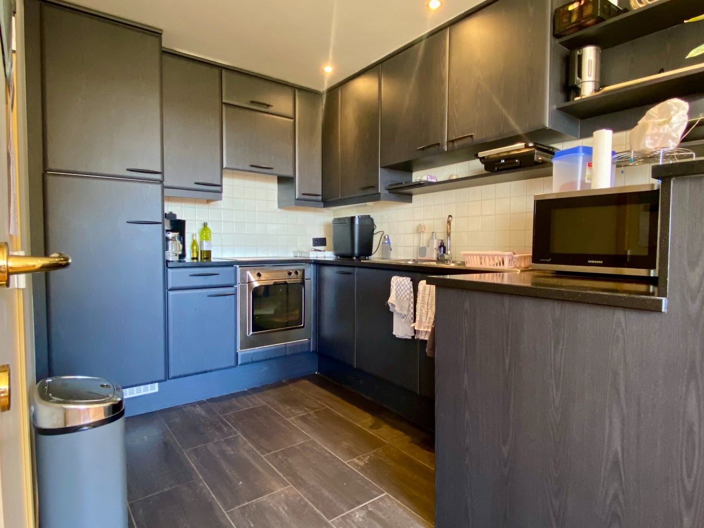 Dakappartement met 2 slaapkamers, zonneterras en garage foto 4