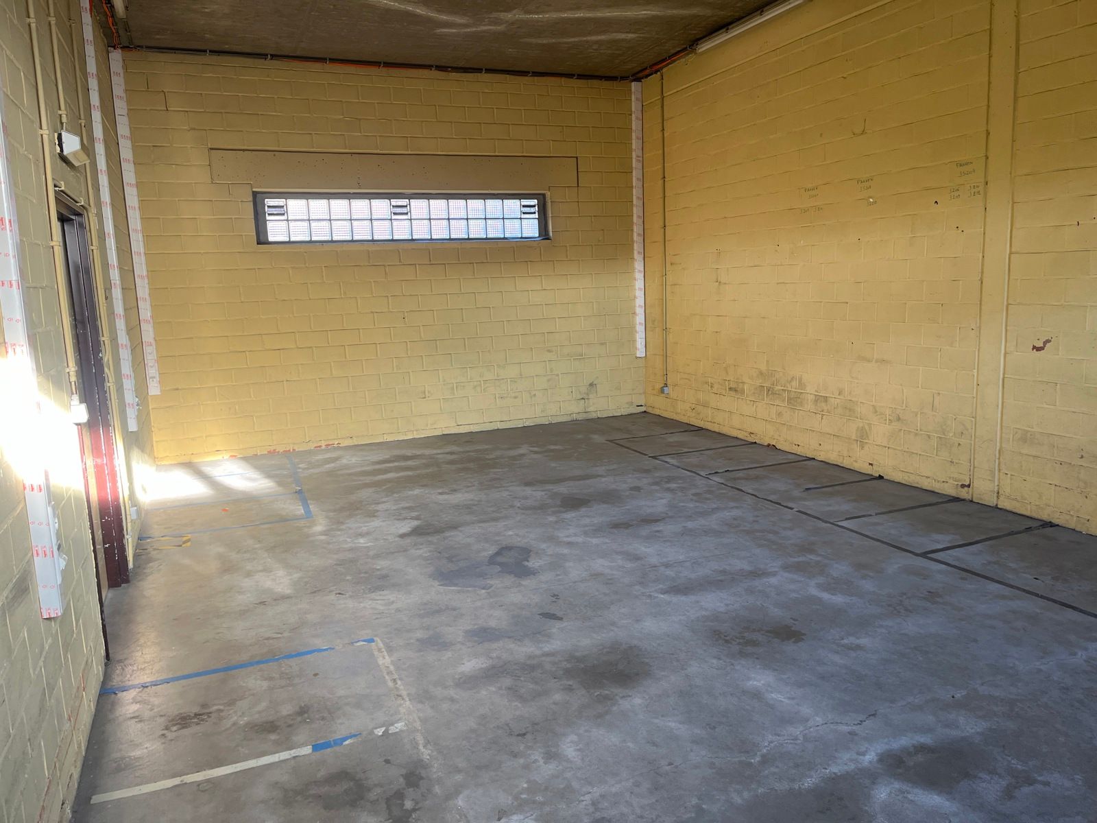 Polyvalente en opsplitsbare commerciële building in centrum Aartselaar foto 7