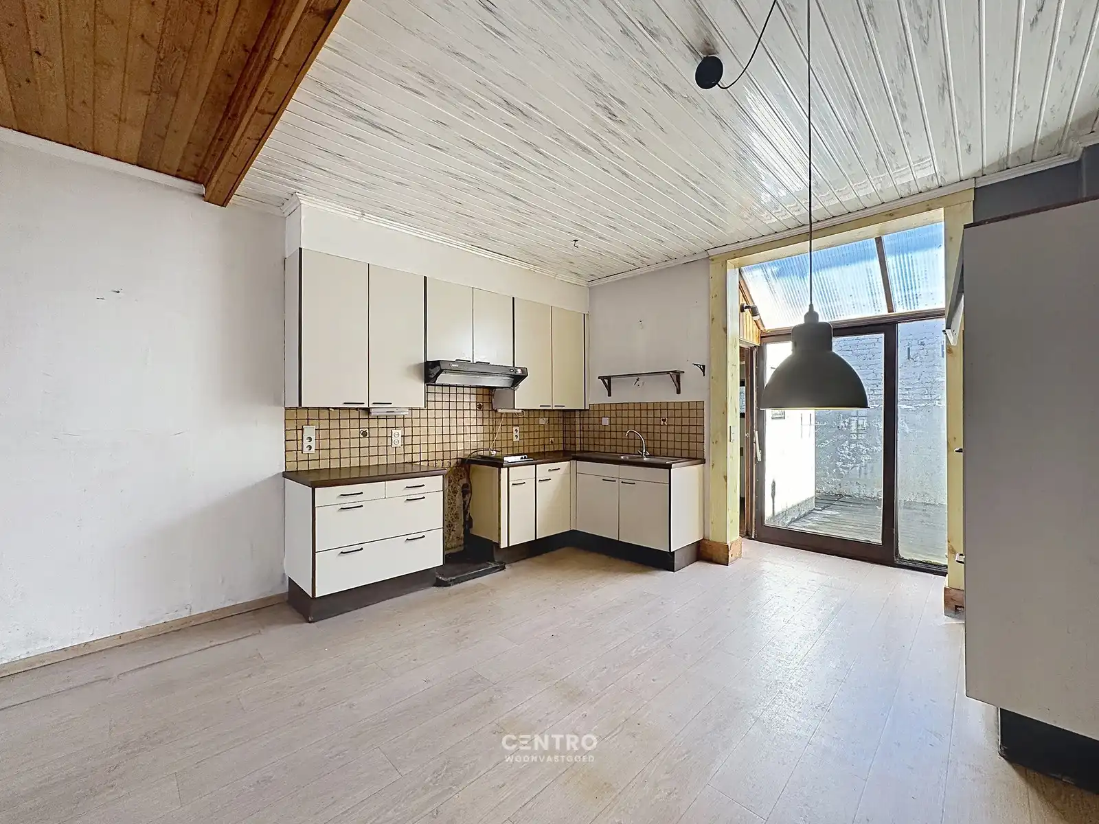 Betaalbare woning met 4 slpks, garage én terras te Blankenberge! foto 4