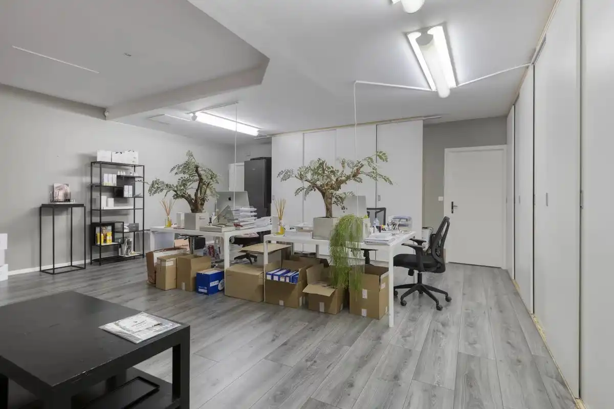 WINKELRUIMTE VAN +/- 80 M²   IN GALERIJ RUBENS IN LANAKEN foto 6