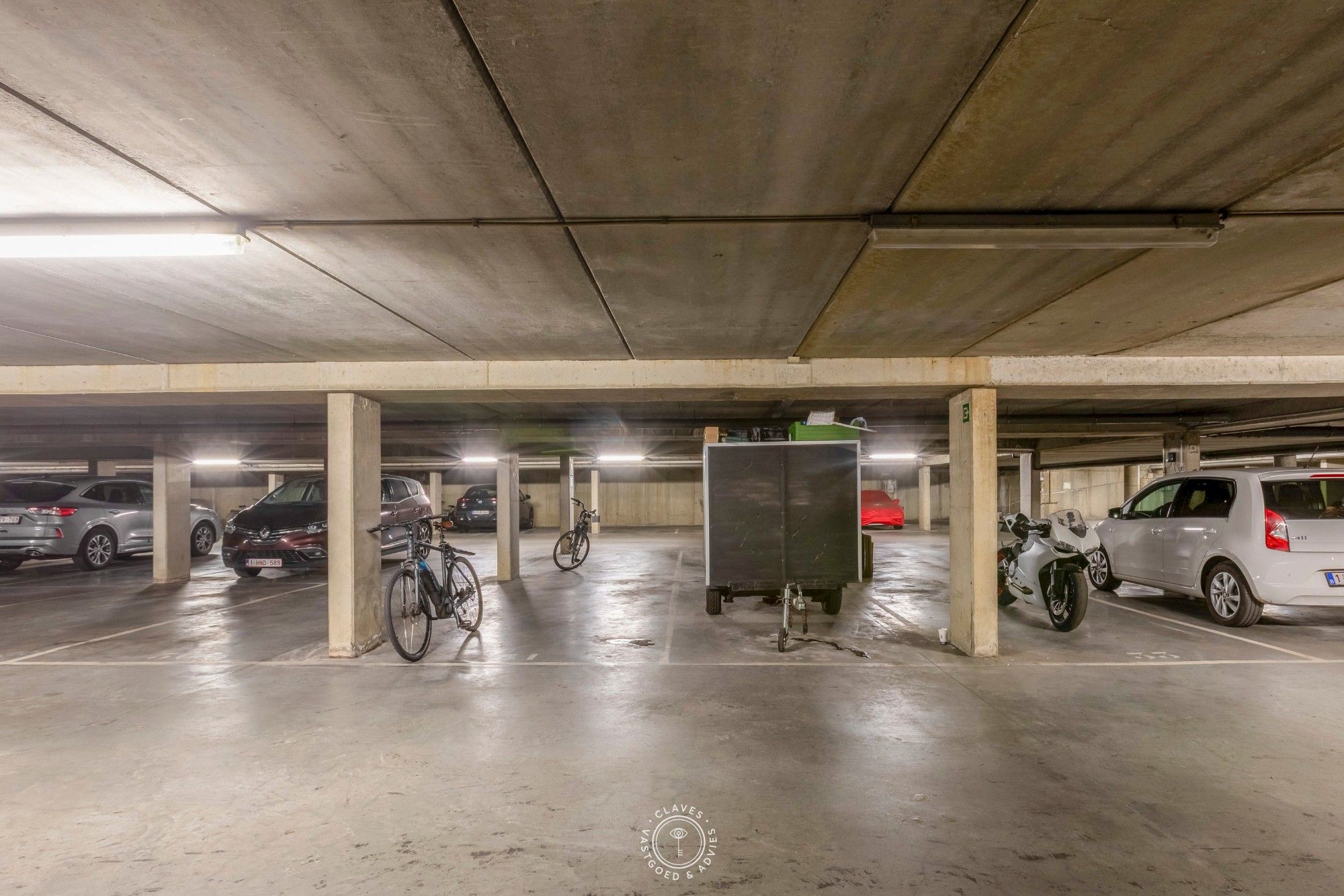 Centraal gelegen 3-slpk-appartement met terras en autostaanplaats foto 15