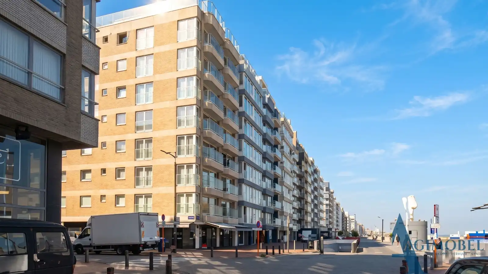 Exclusief  hoek appartement met frontaal zeezicht aan het Rubensplein. foto 23