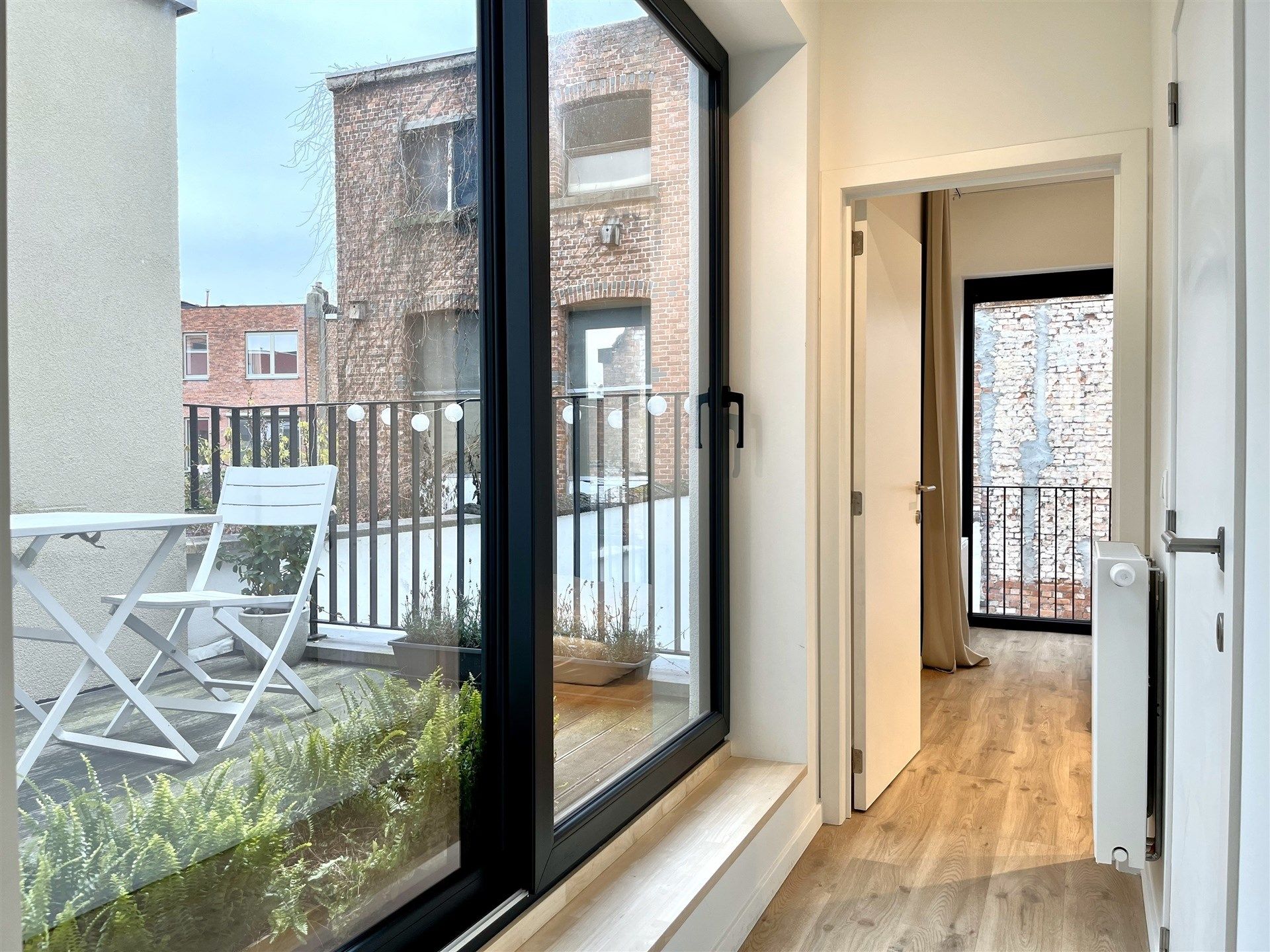 Nieuw appartement in totaal gerenoveerd gebouw!  foto 7