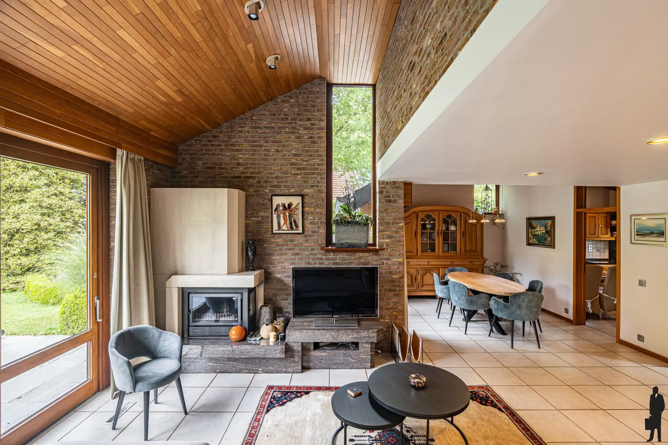 Split-levelwoning op een zonnig perceel van ca. 1.443 m² foto 6
