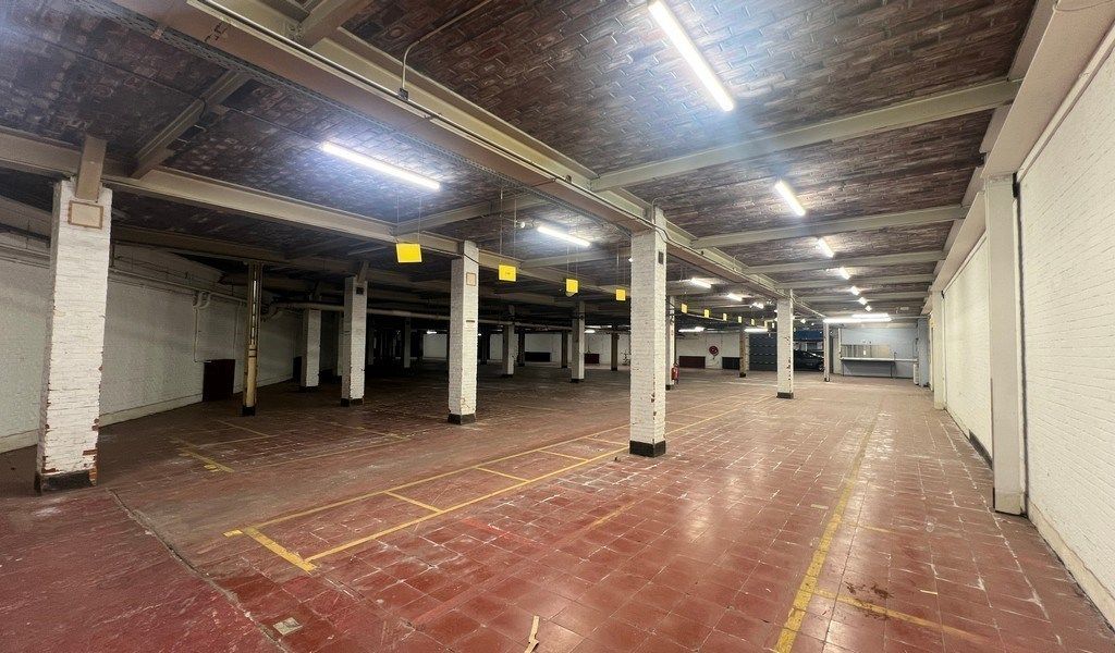 Mooi ingerichte kantoren met opslagmogelijkheid te huur in Sint-Niklaas foto 26