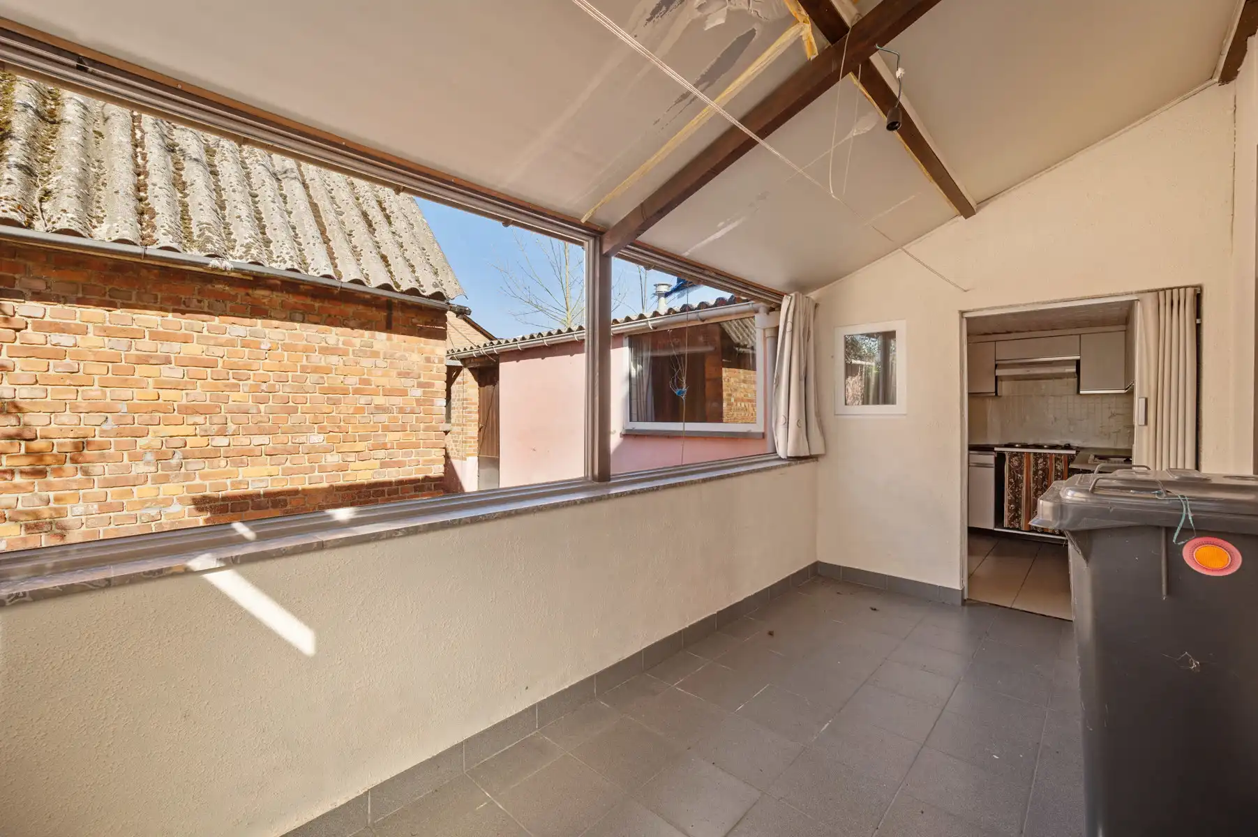 Te renoveren pand met magazijnen te BEERZEL foto 9