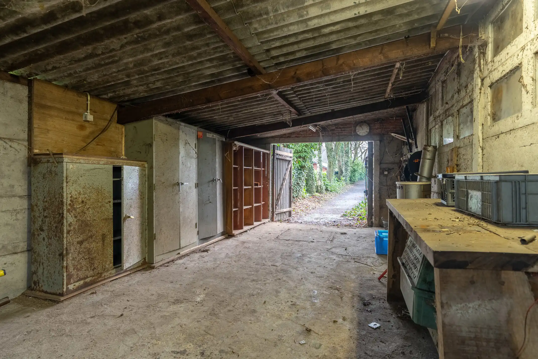 Te renoveren woning met 2 slpks op prachtig perceel van 3.551m² foto 26