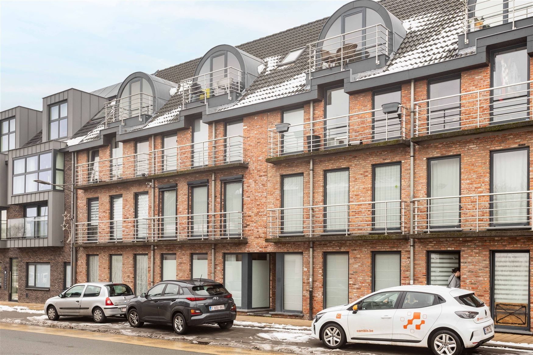 Gezellig appartement met tuin en garage in Merelbeke. foto {{pictureIndex}}