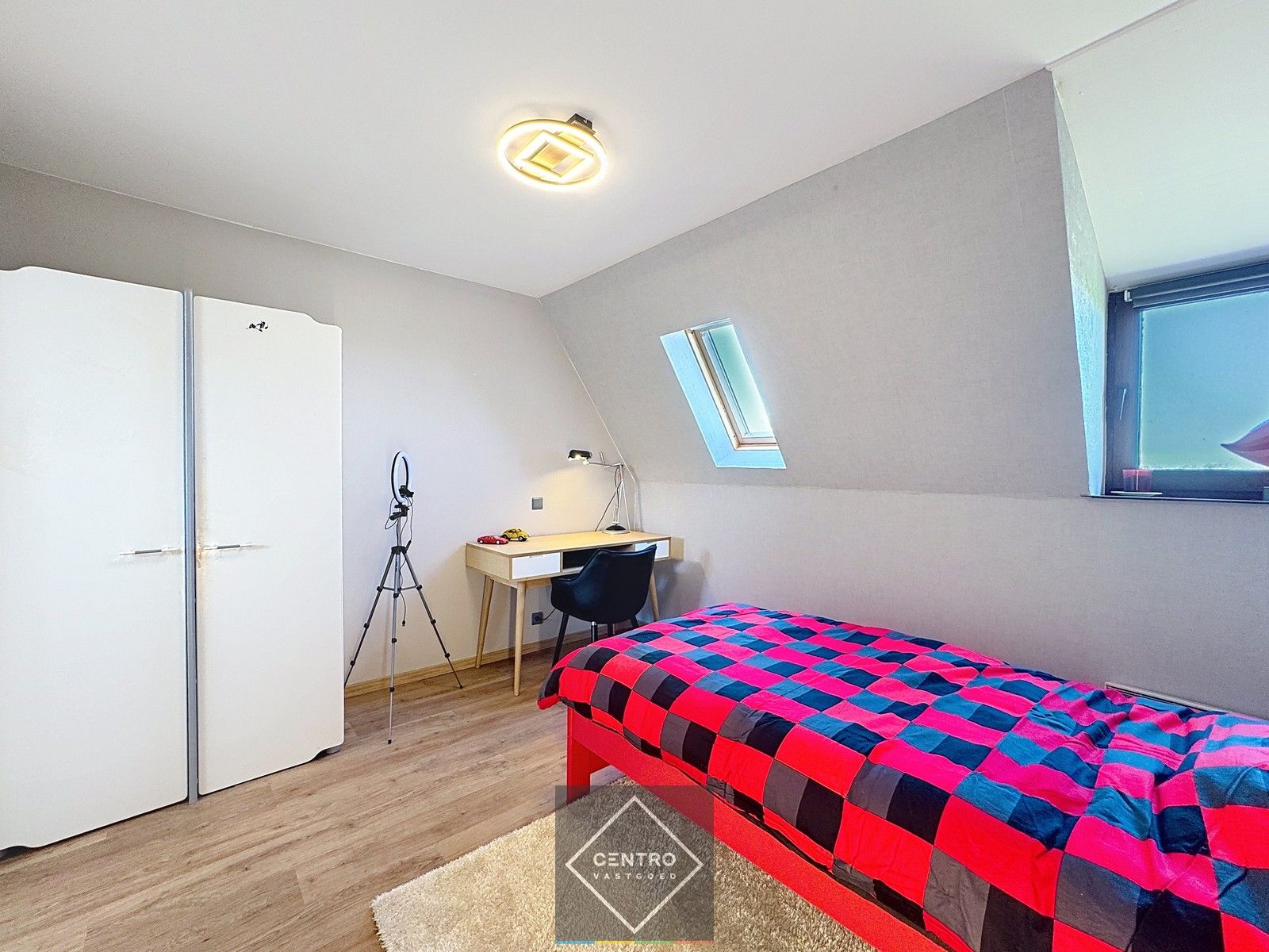 Idyllisch gelegen woning op 10.162m2 grond! foto 25