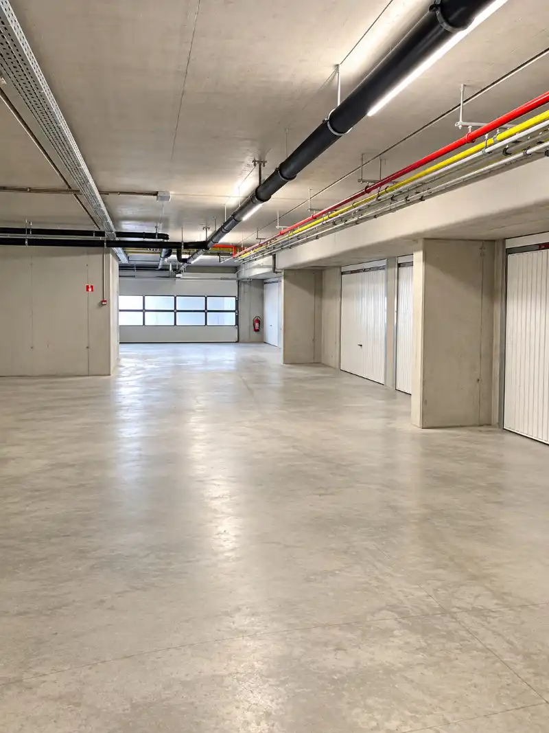 Garage te koop foto 2