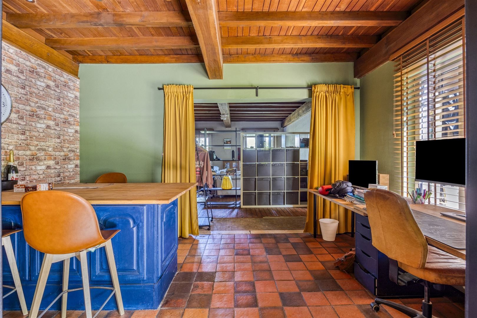 TE KOOP: Riante villa met zorgwoning te Bolderberg! foto 3