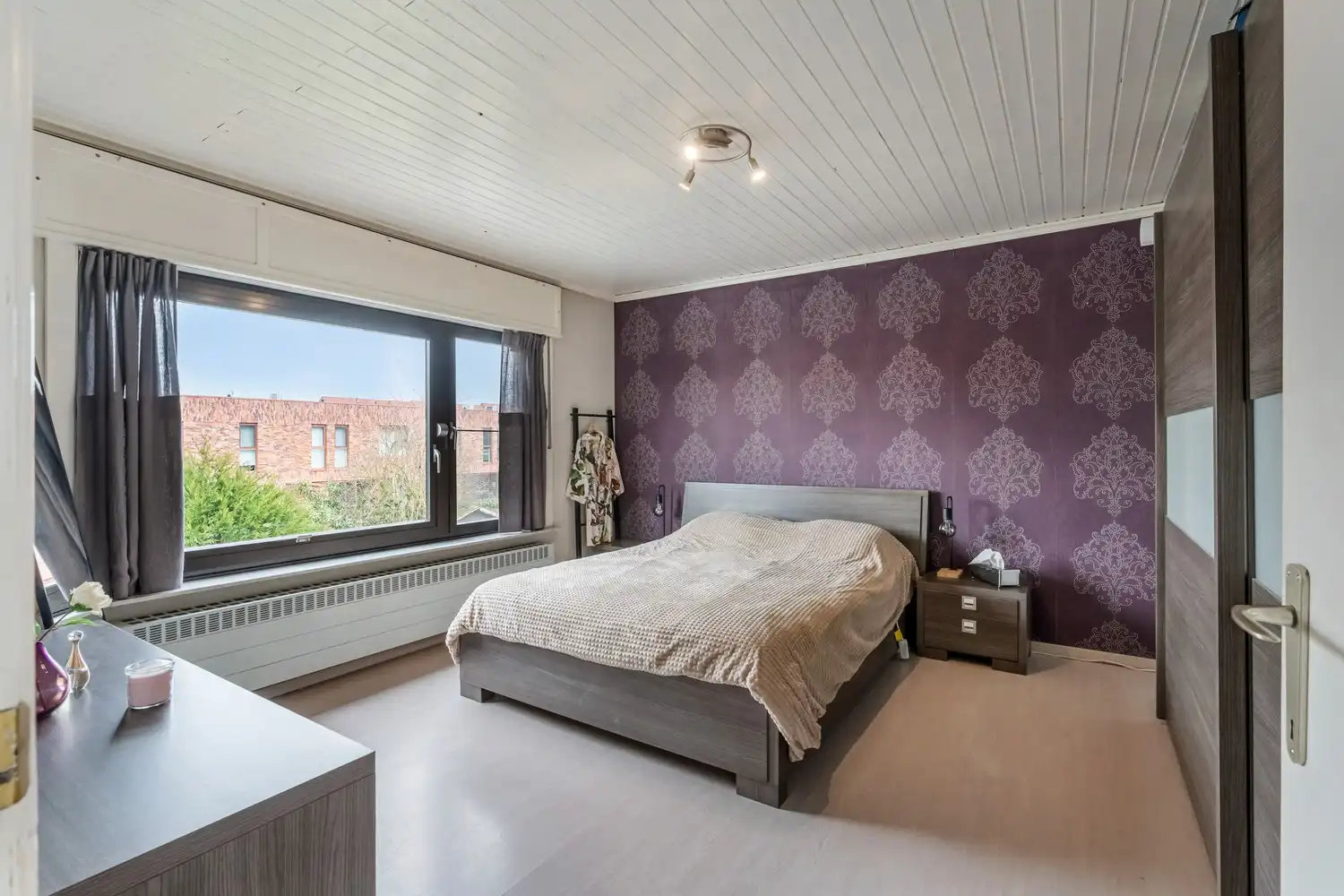 Halfopen gezinswoning met 3 slaapkamers, kelder en aangename tuin in Nieuwerkerken foto 14