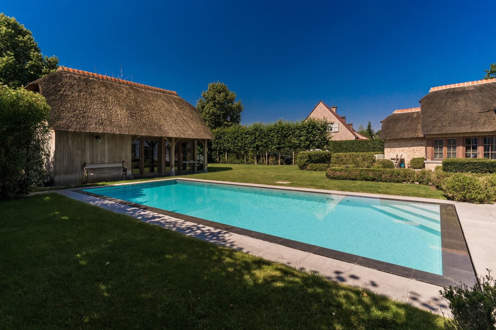 Authentieke hoeve met 4 slpks, poolhouse en zwembad foto 31