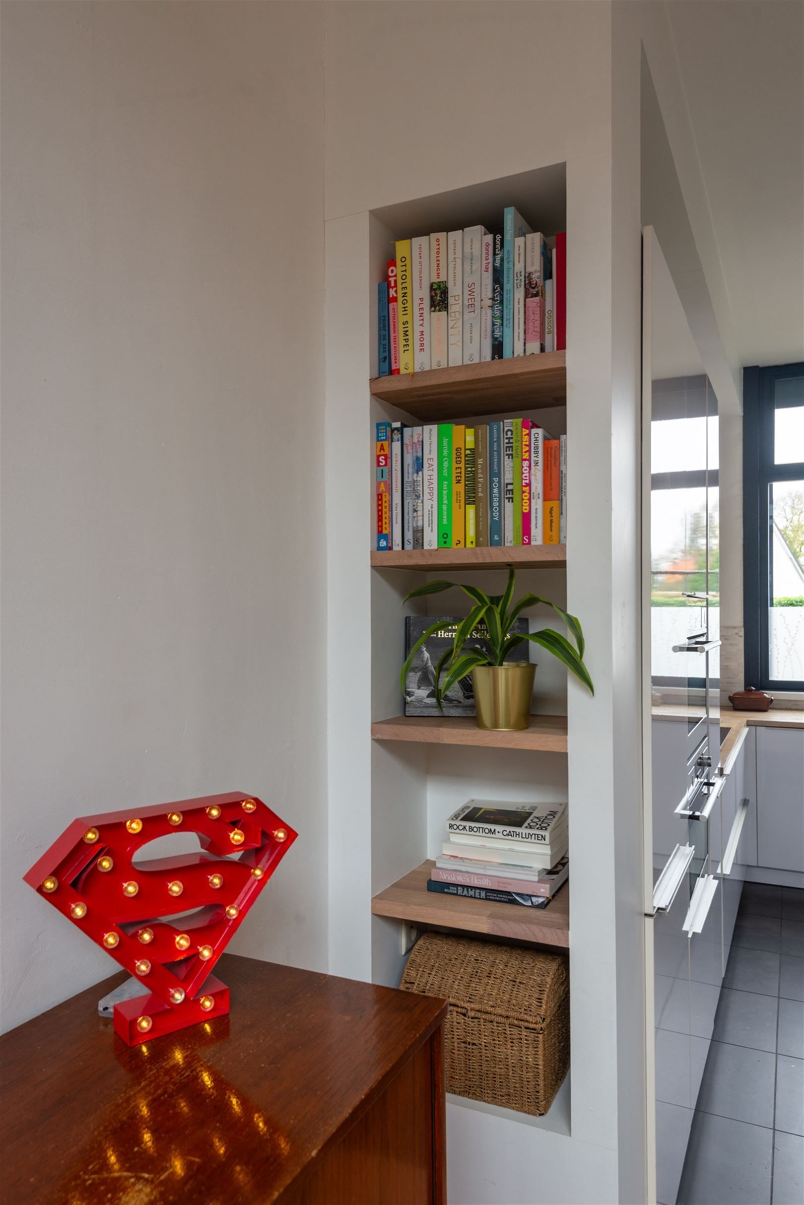 Charmante woning met zonnige tuin in hartje Kontich foto 9