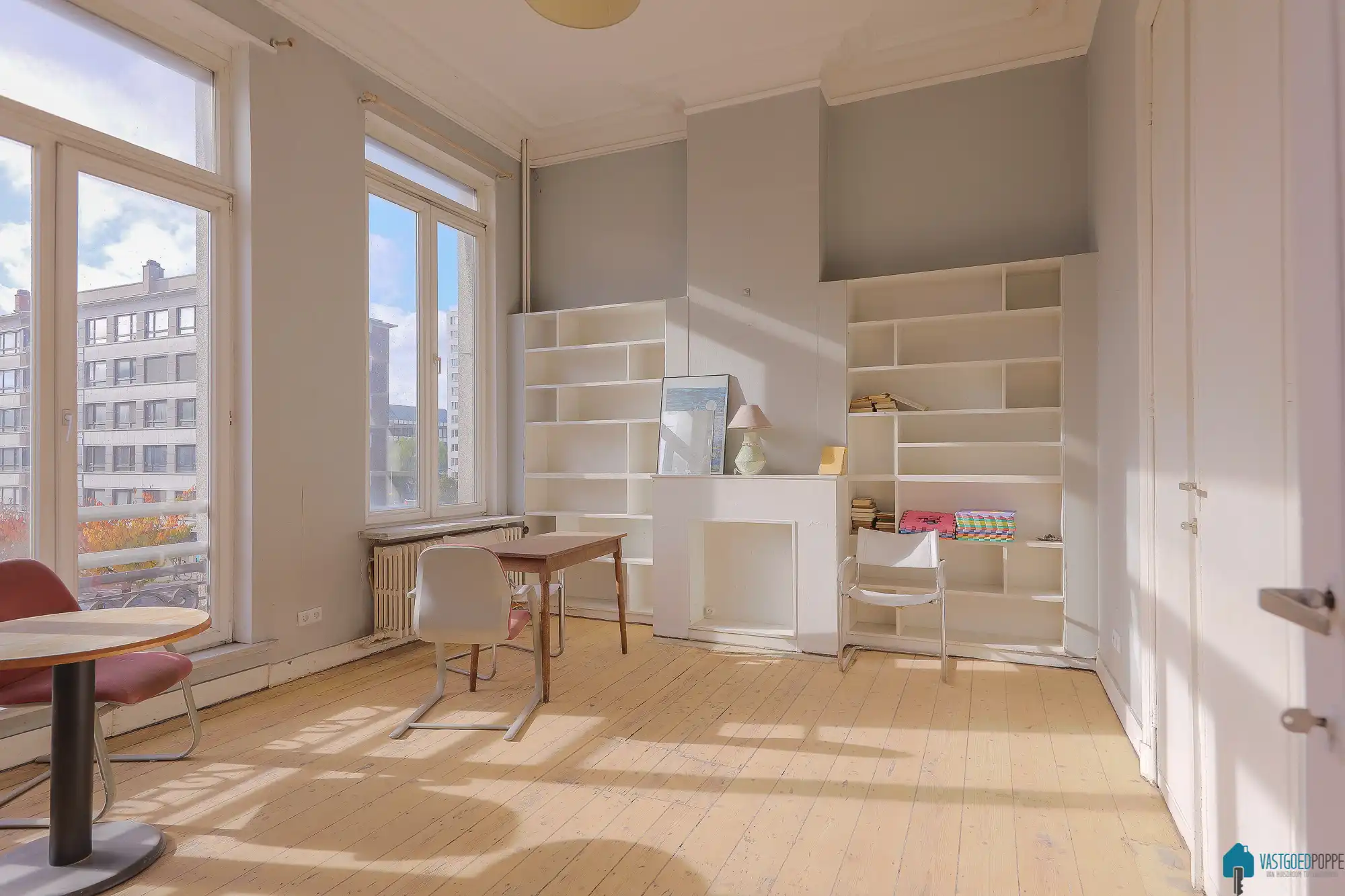 Ruim herenhuis met tuin en garage foto 17