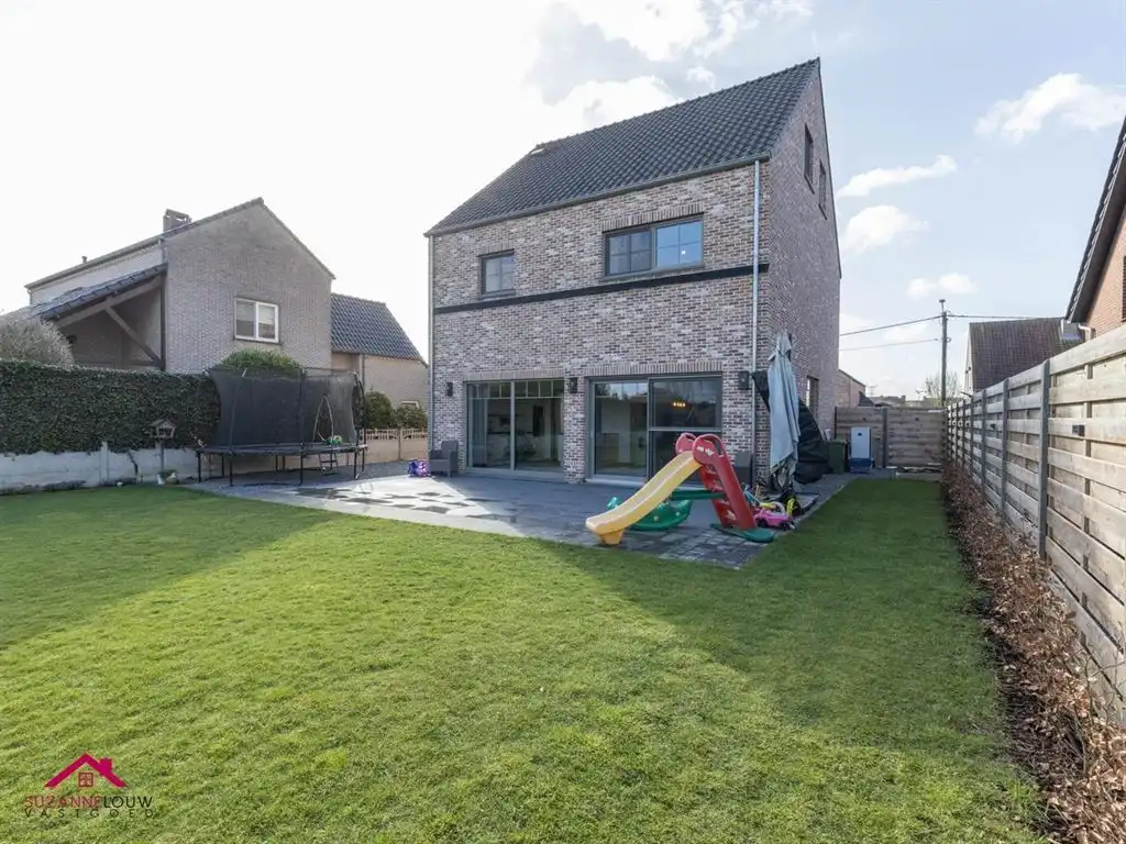 Energiezuinige vrijstaande woning in landelijke stijl foto 6