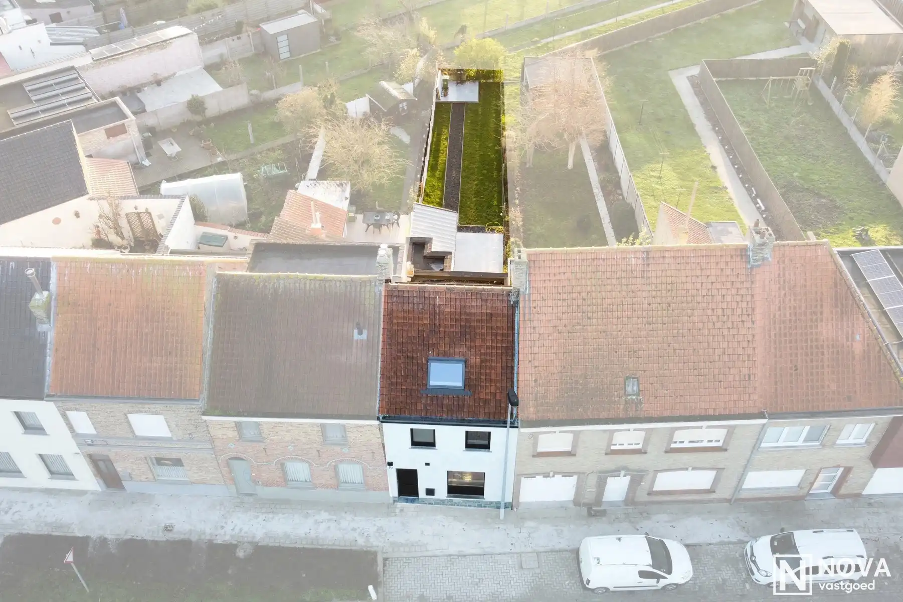 Volledig vernieuwde woning met 3 slaapkamers en tuin. foto 19