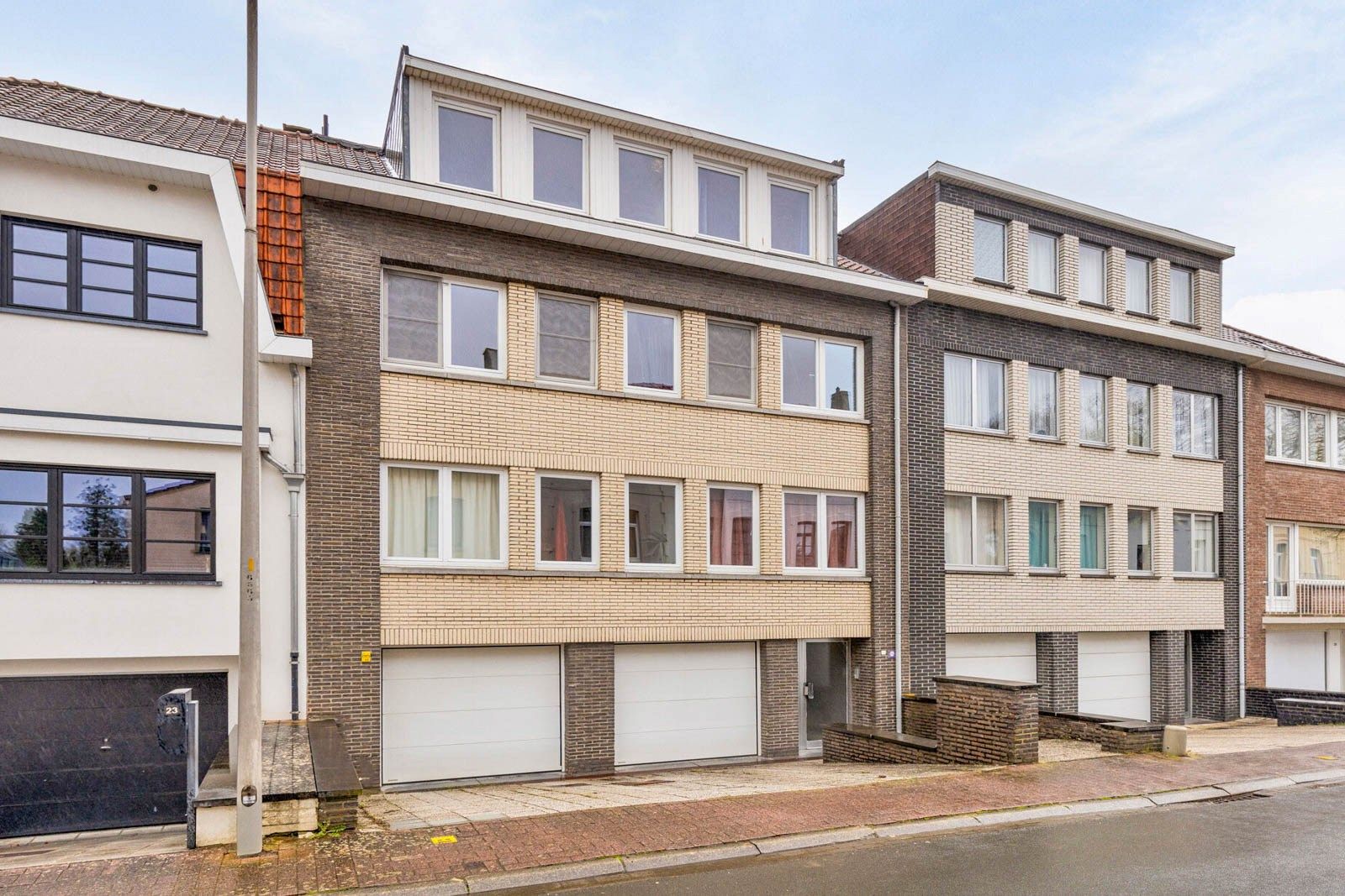 OPBRENGST GEBOUW - 3 APPARTEMENTEN - 1640 SINT-GENESIUS-RODE foto {{pictureIndex}}