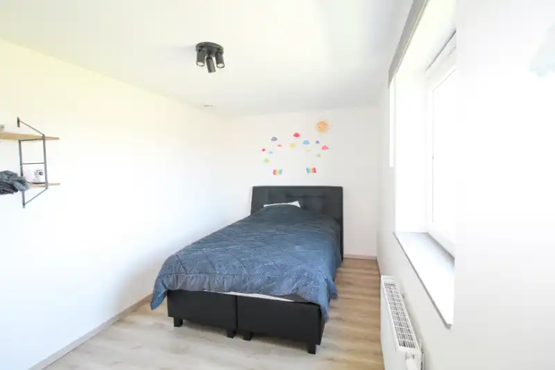 Energiezuinige halfopen woning in Meulebeke foto 11
