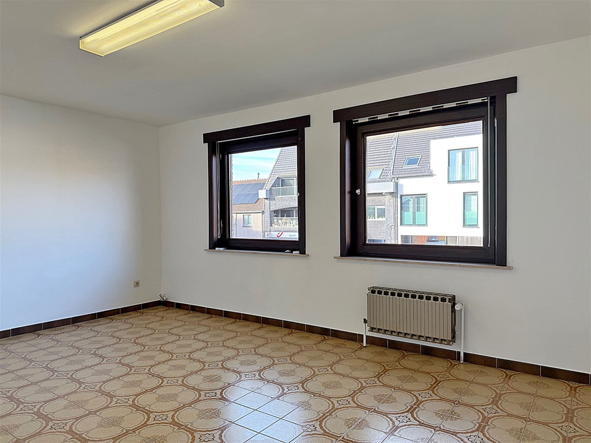 DORPSWONING met 3 slaapkamers, garage & tuin/terras  foto 10