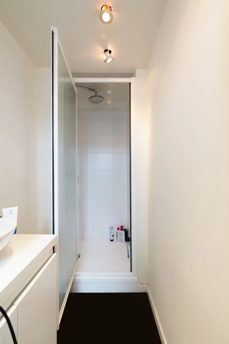 Charmante stadswoning met karakter en veel licht nabij het water in Gent foto 18