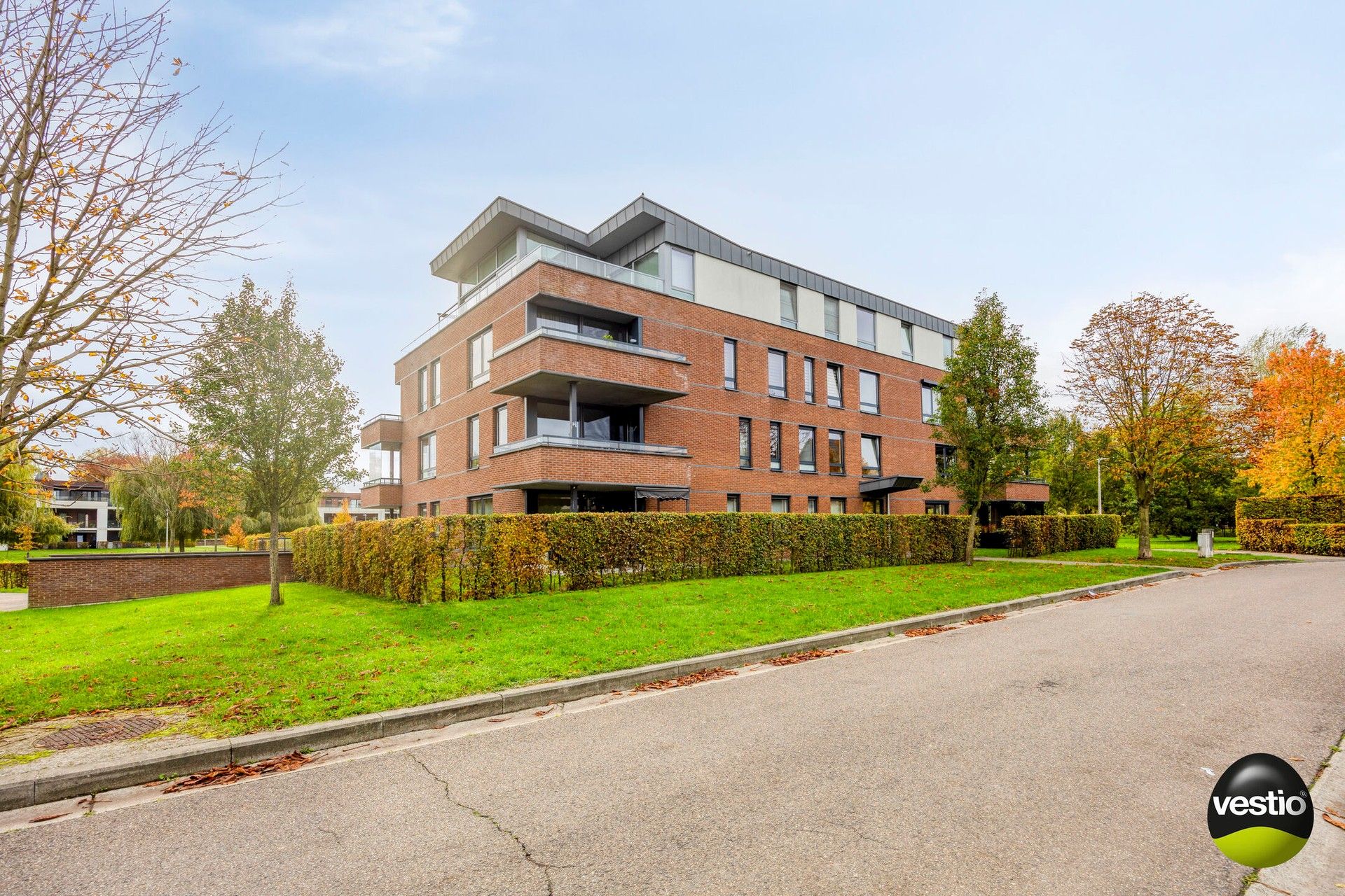 3 slaapkamer appartement in parkomgeving, op wandafstand van het centrum. foto 19