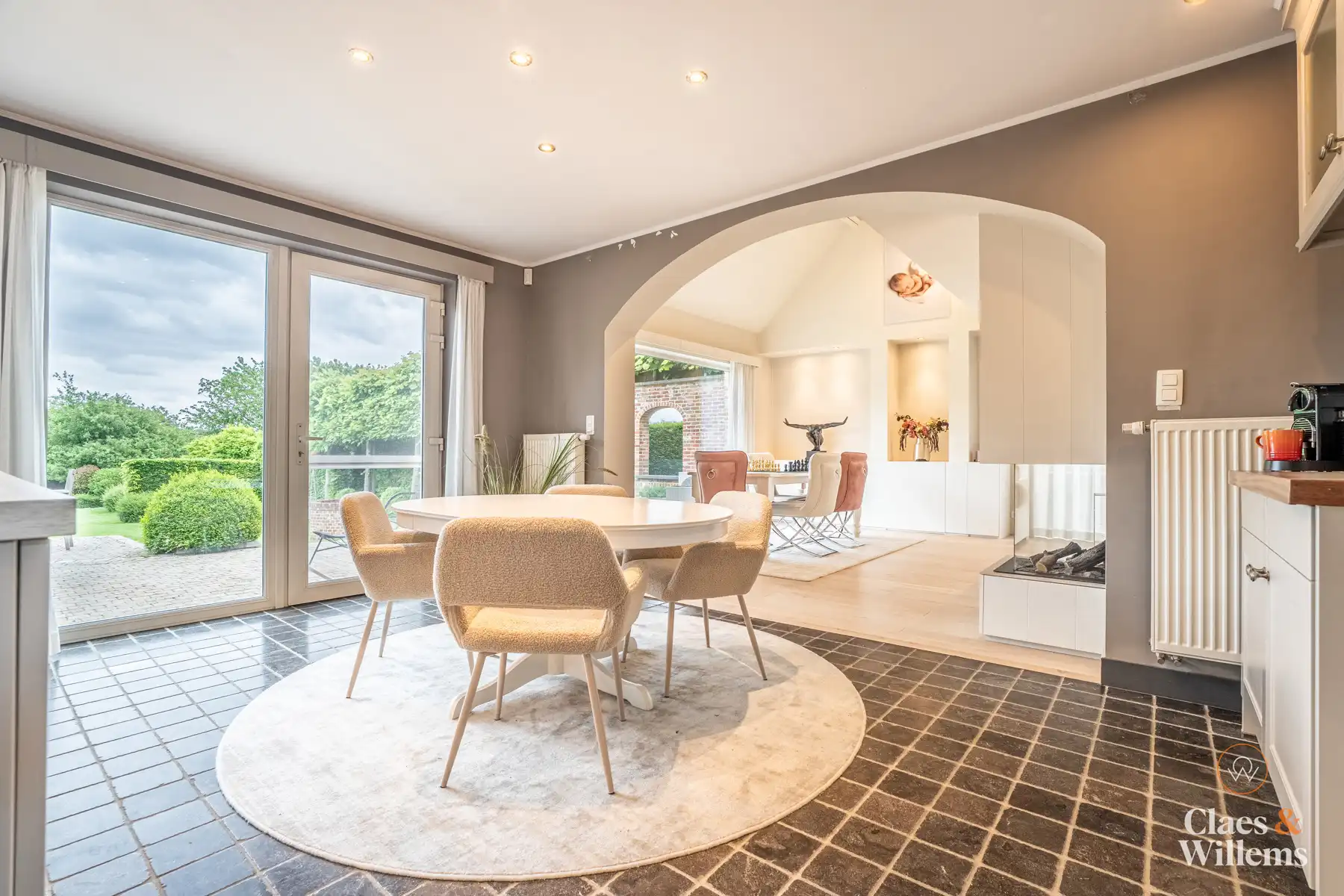 Ruime villa te koop in Dilbeek vrij beroep/ kangoeroewonen foto 7