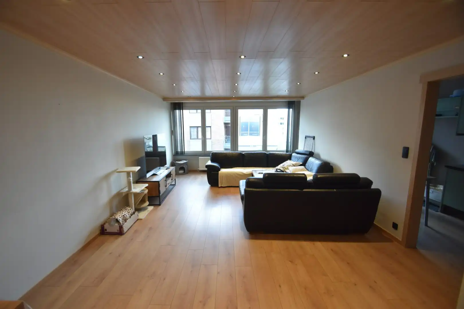 Stijlvol appartement met 1 slaapkamer te huur in Tongeren-Borgloon - ideaal voor moderne levensstijl! foto 2
