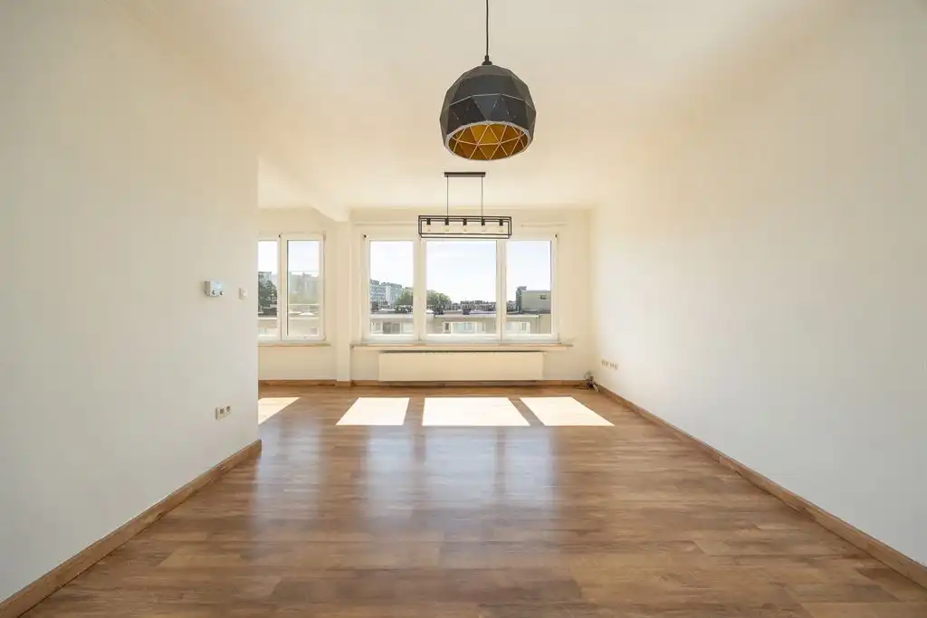 Instapklaar appartement met terras foto 7